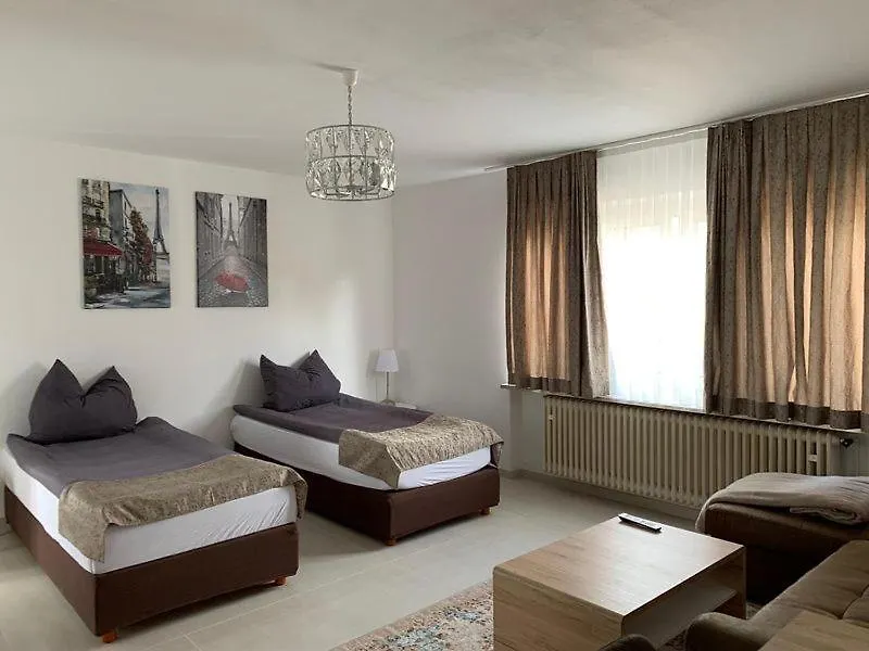 Schoene Zwei Zimmer Wohnung Mit Balkon Braun 汉诺威