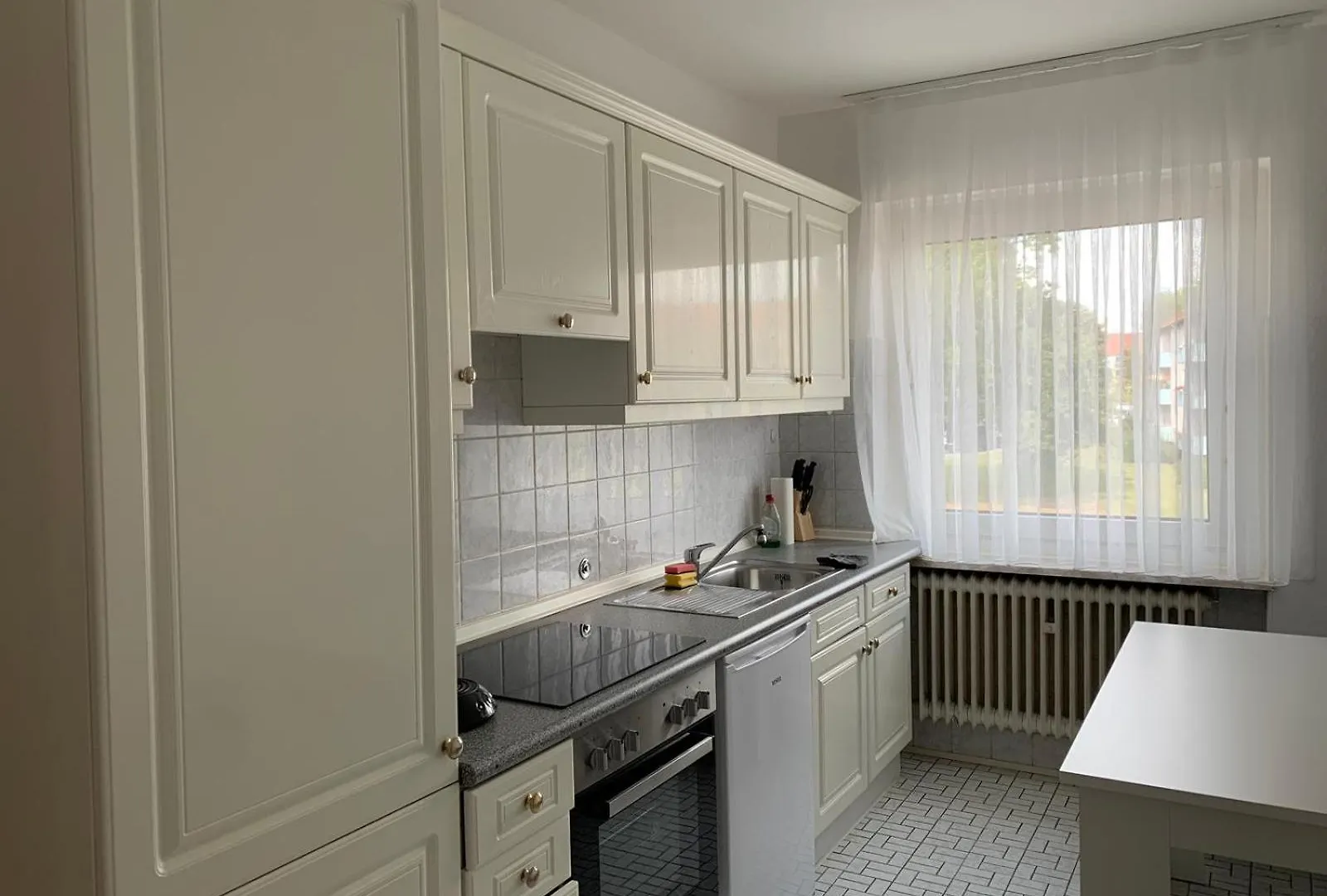 Schoene Zwei Zimmer Wohnung Mit Balkon Braun 汉诺威